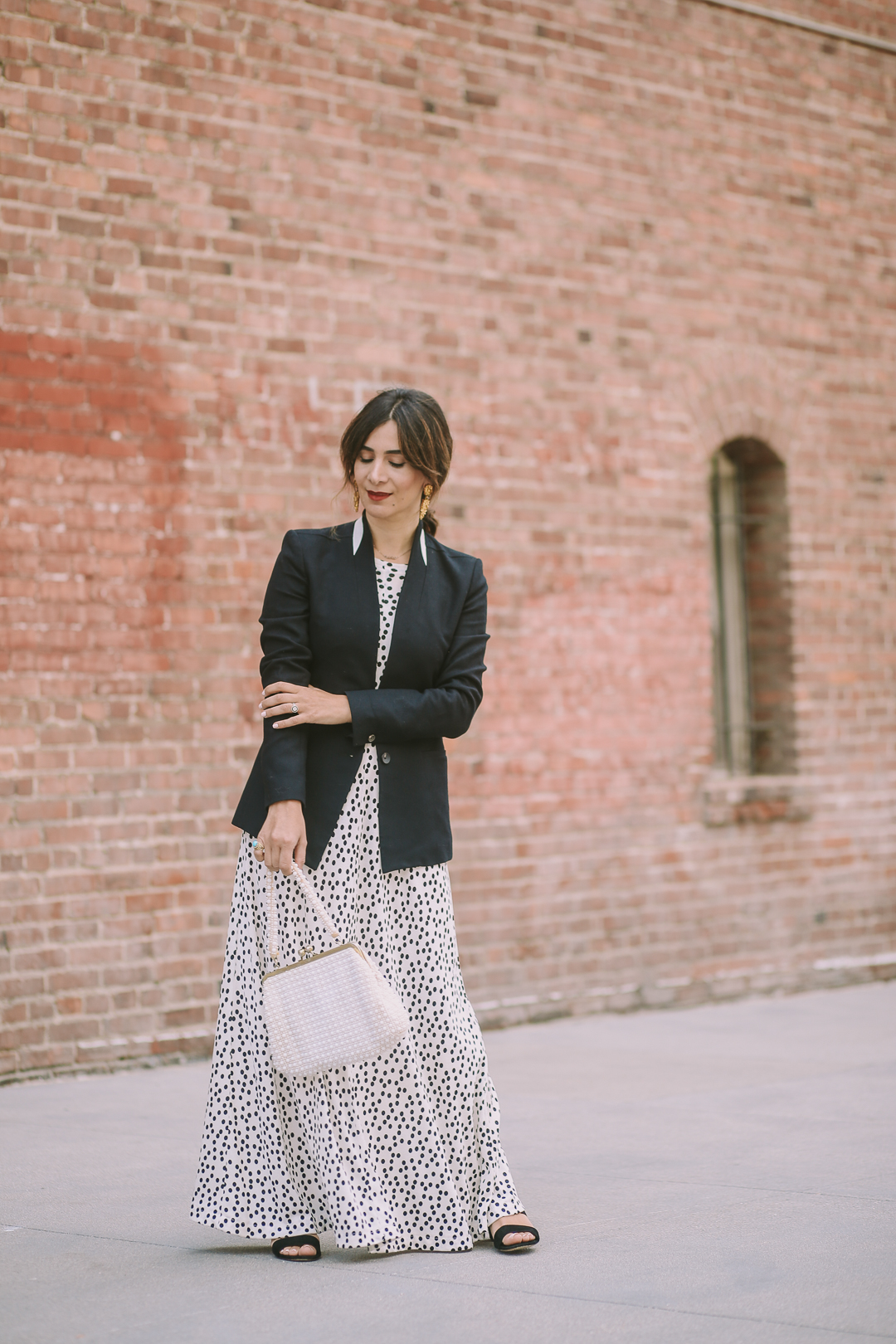 How to Style a Blazer and Maxi Dress Outfit Ideas for Fall