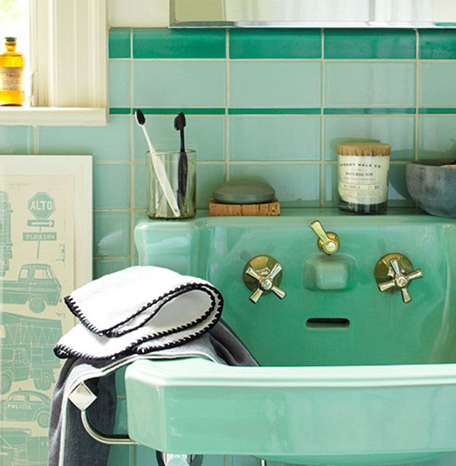 vintage green mint bathroom