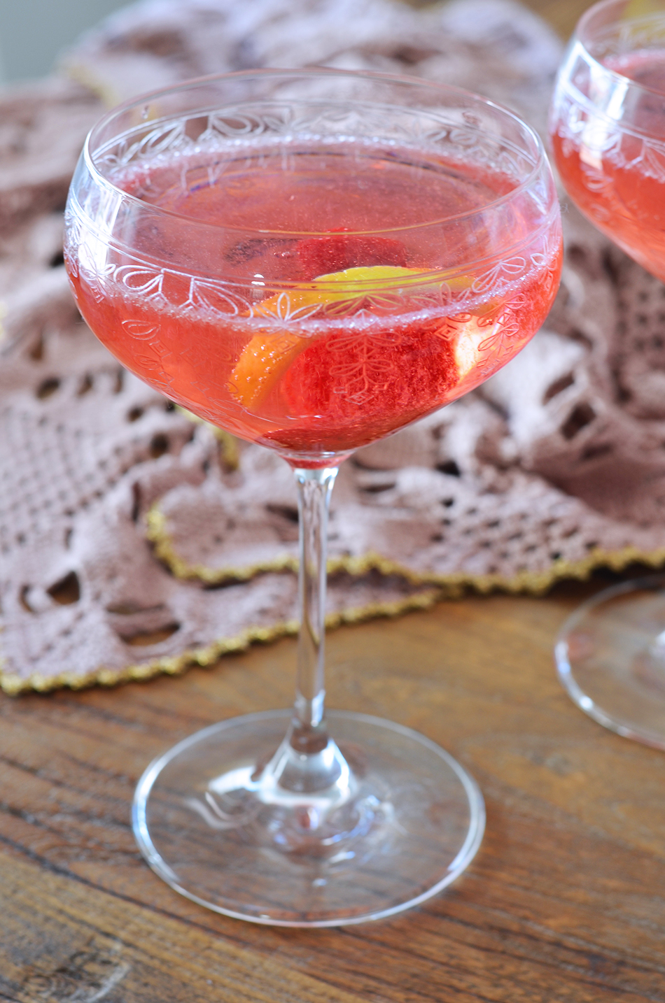 raspberry french 75 cocktail recipe