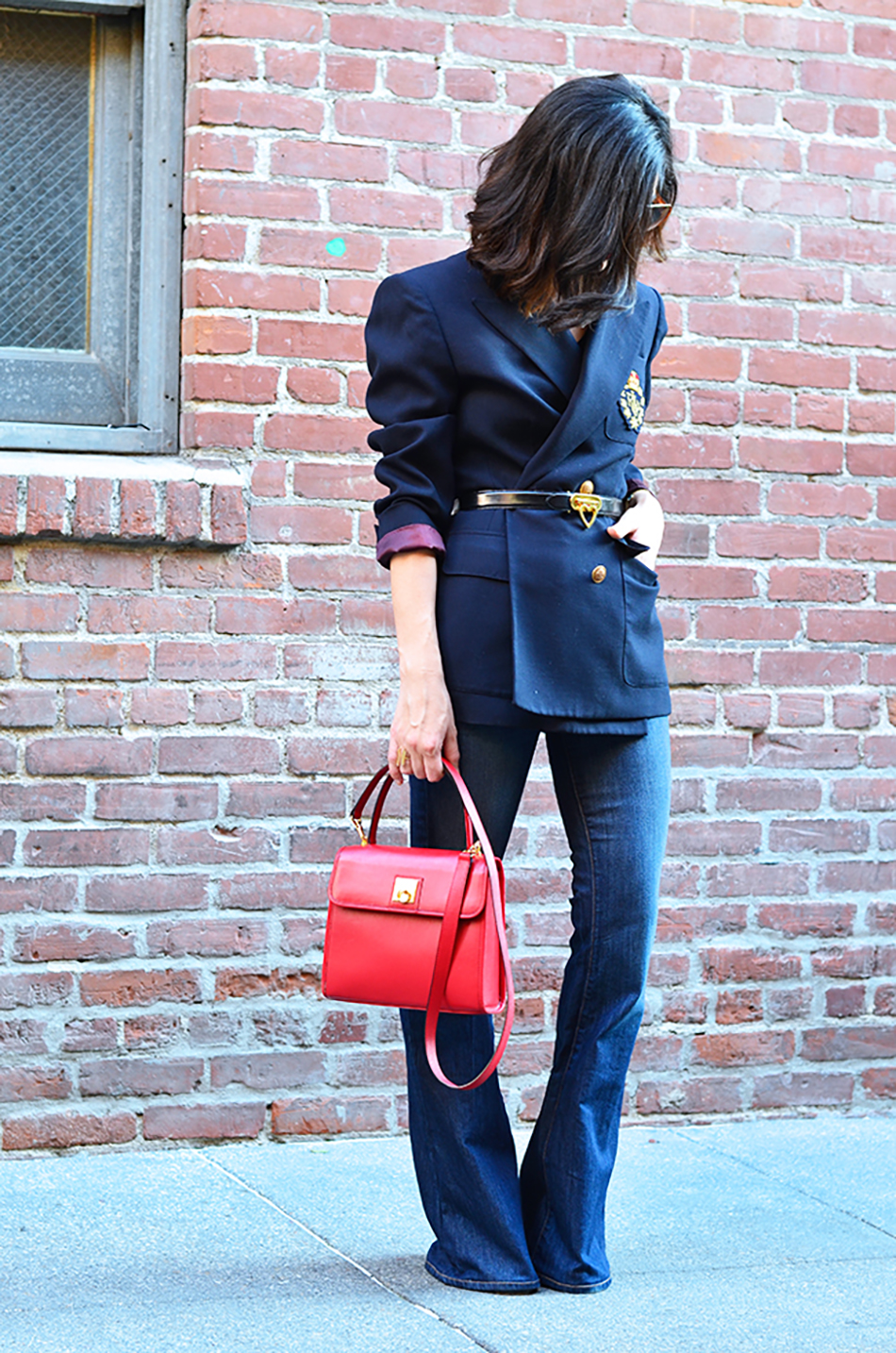 how to style an oversized blazer