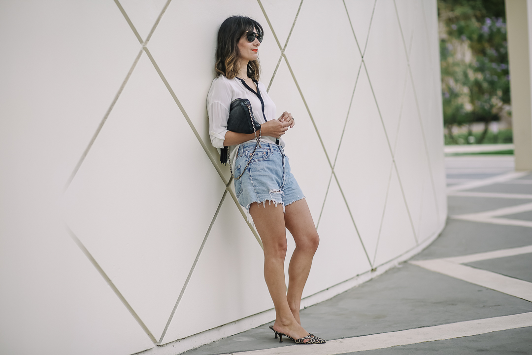 how to style denim shorts outfit ideas