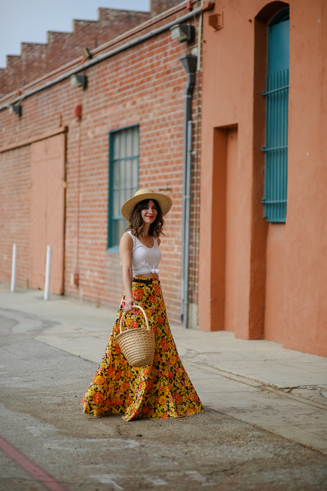 how to style a maxi skirt outfit ideas