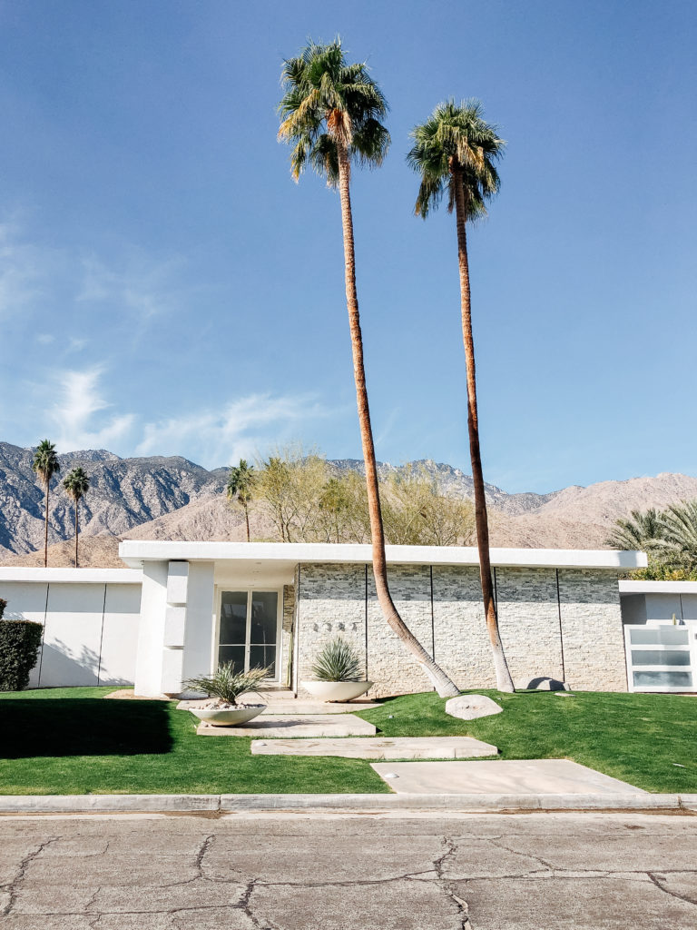 The Cool Parents Guide to Palm Springs - A Vintage Splendor
